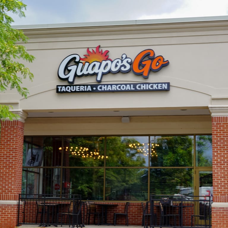 Guapo's Go Gaithersburg | Fast Charcoal Chicken