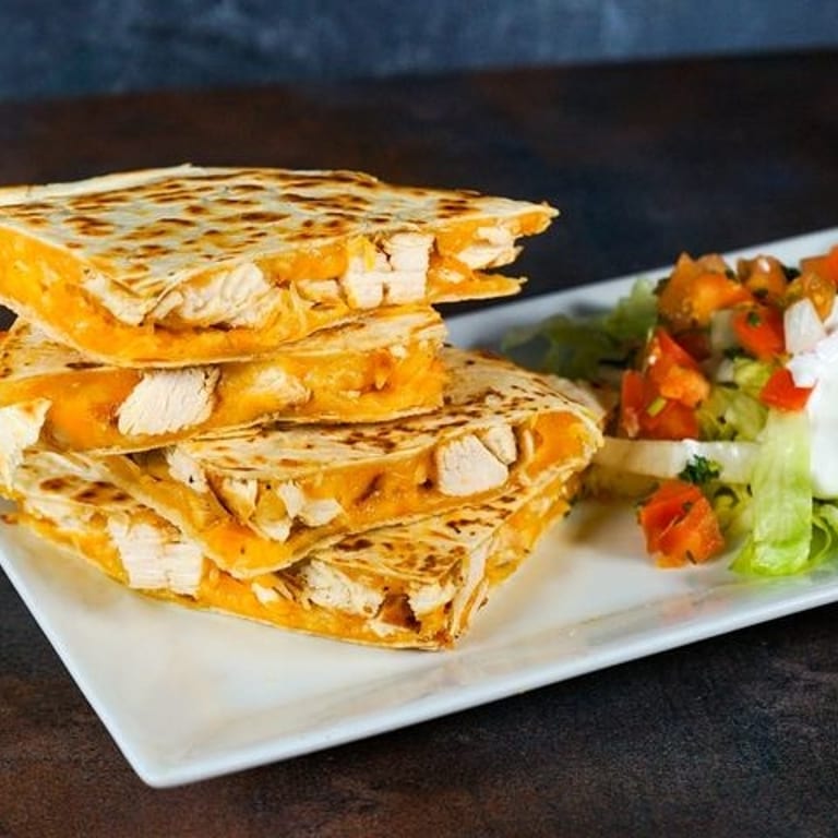 Savor Your Lunch with Us