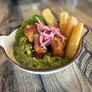 Guacomole Con Chicharron